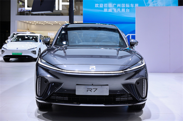 电动加码、智能进化，人生就是博新能源军团出征2024广州车展