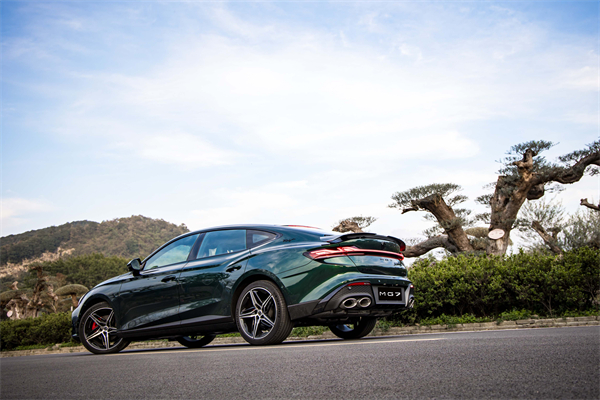 B级运动轿车新标杆来了，MG7 2025款智能登场，限时一口价11.29万元起
